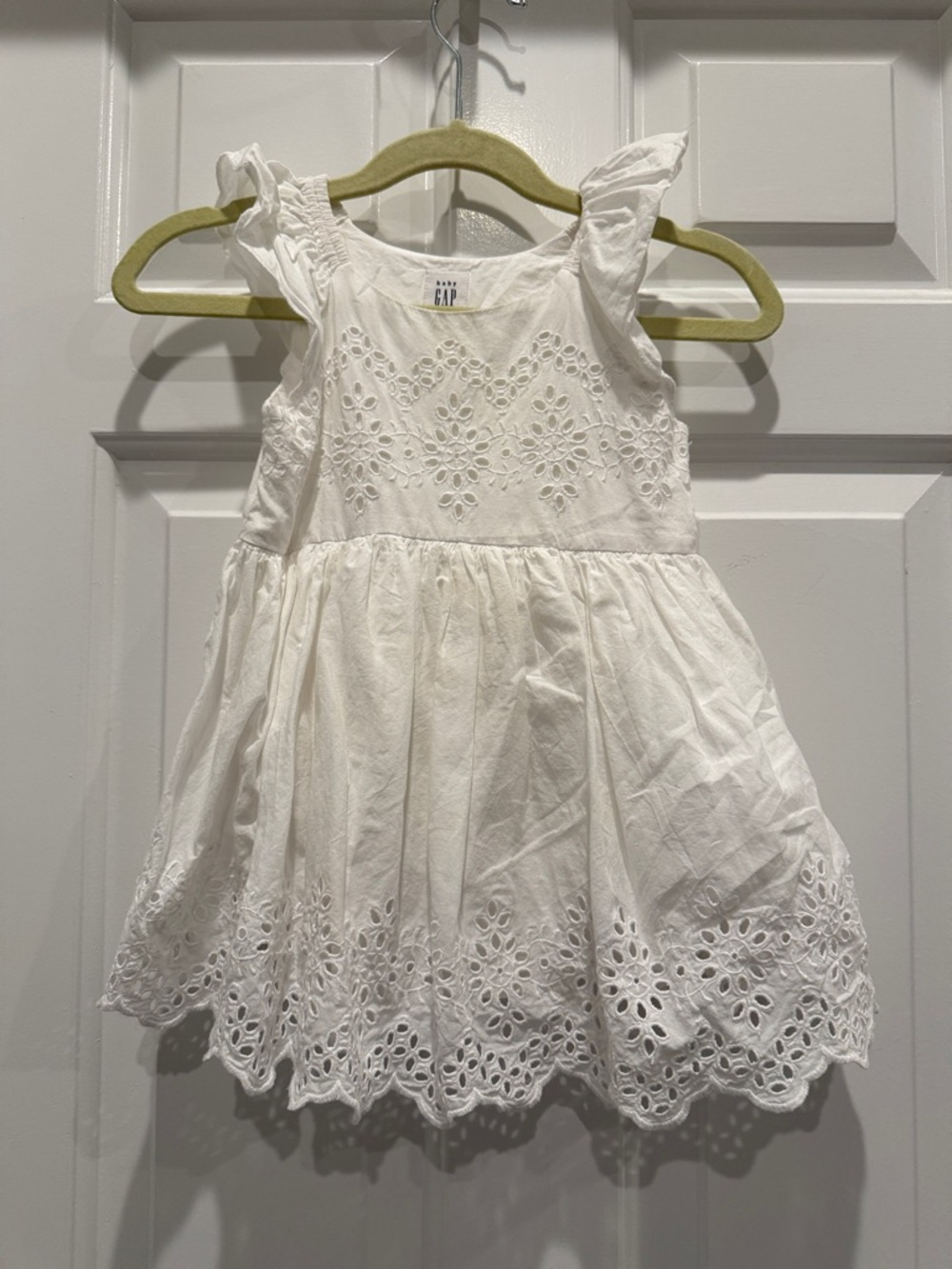 Gap eyelit baby girl dress spring 18-24